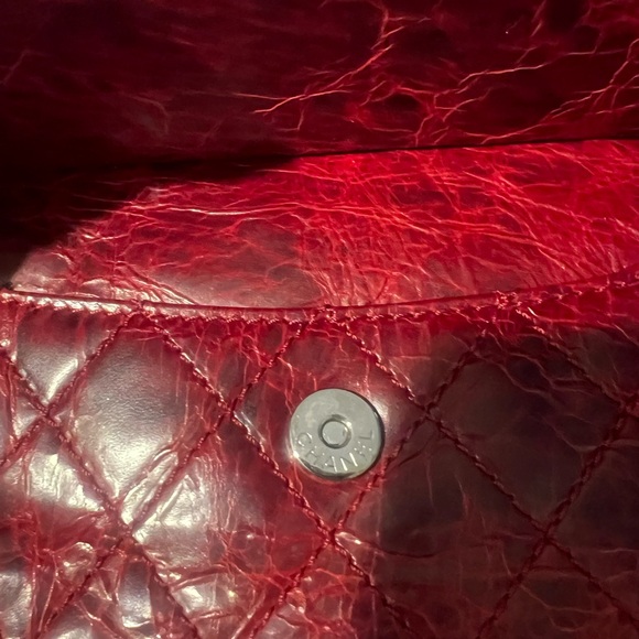 Traded DO NOT BUY
runway clutch - Picture 12 of 13